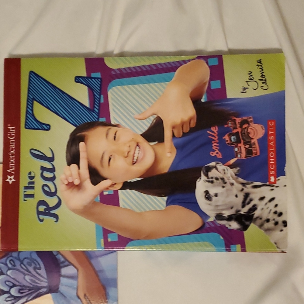 3 American girl books - Picture 2 of 4